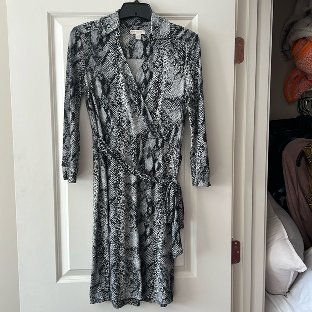 New York & Company faux wrap dress. Snake print. 3/4 sleeve.